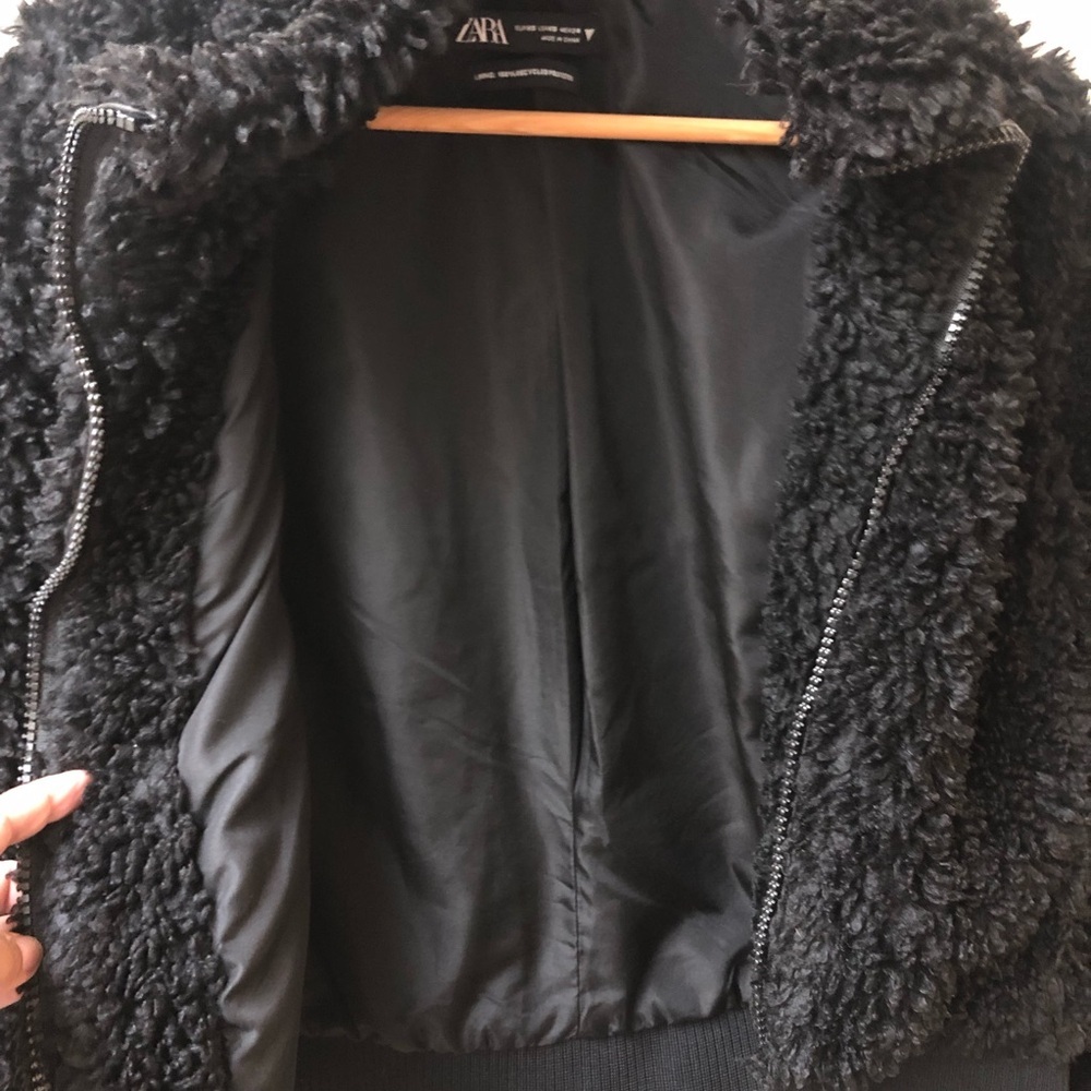 Zara Teddy Crop Jacket || Black - Picture 9 of 13